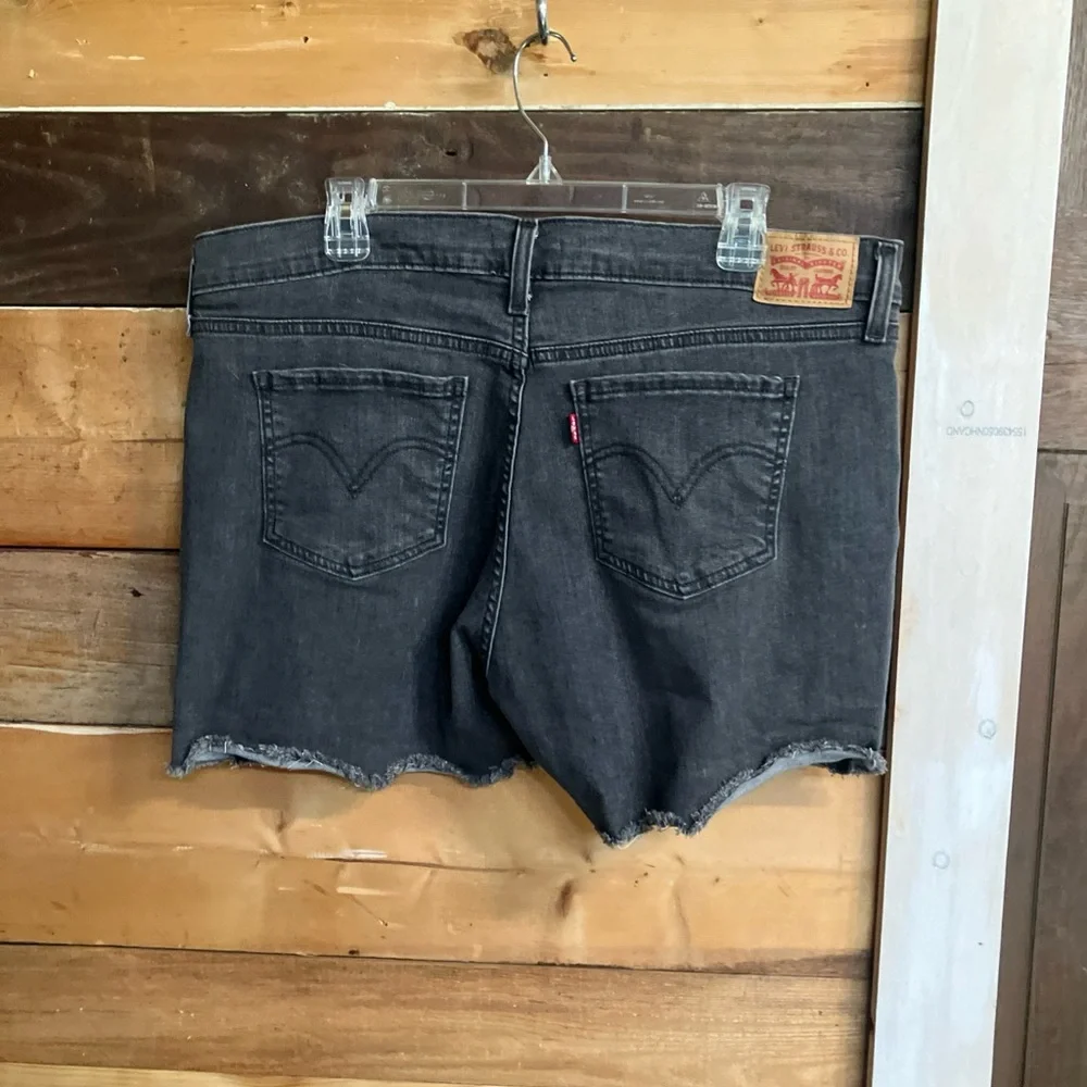 Levi's Black Jean Shorts Raw-Hem mid length shorts 34 - Picture 5 of 11